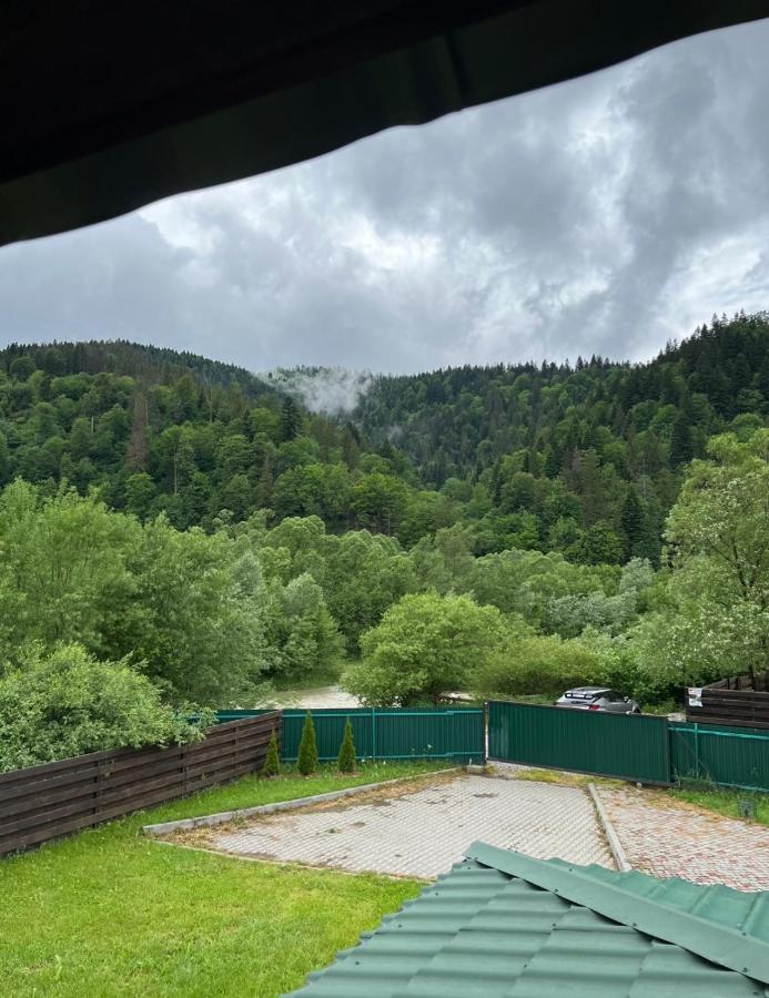 Veranda Mykulytschyn Exterior foto
